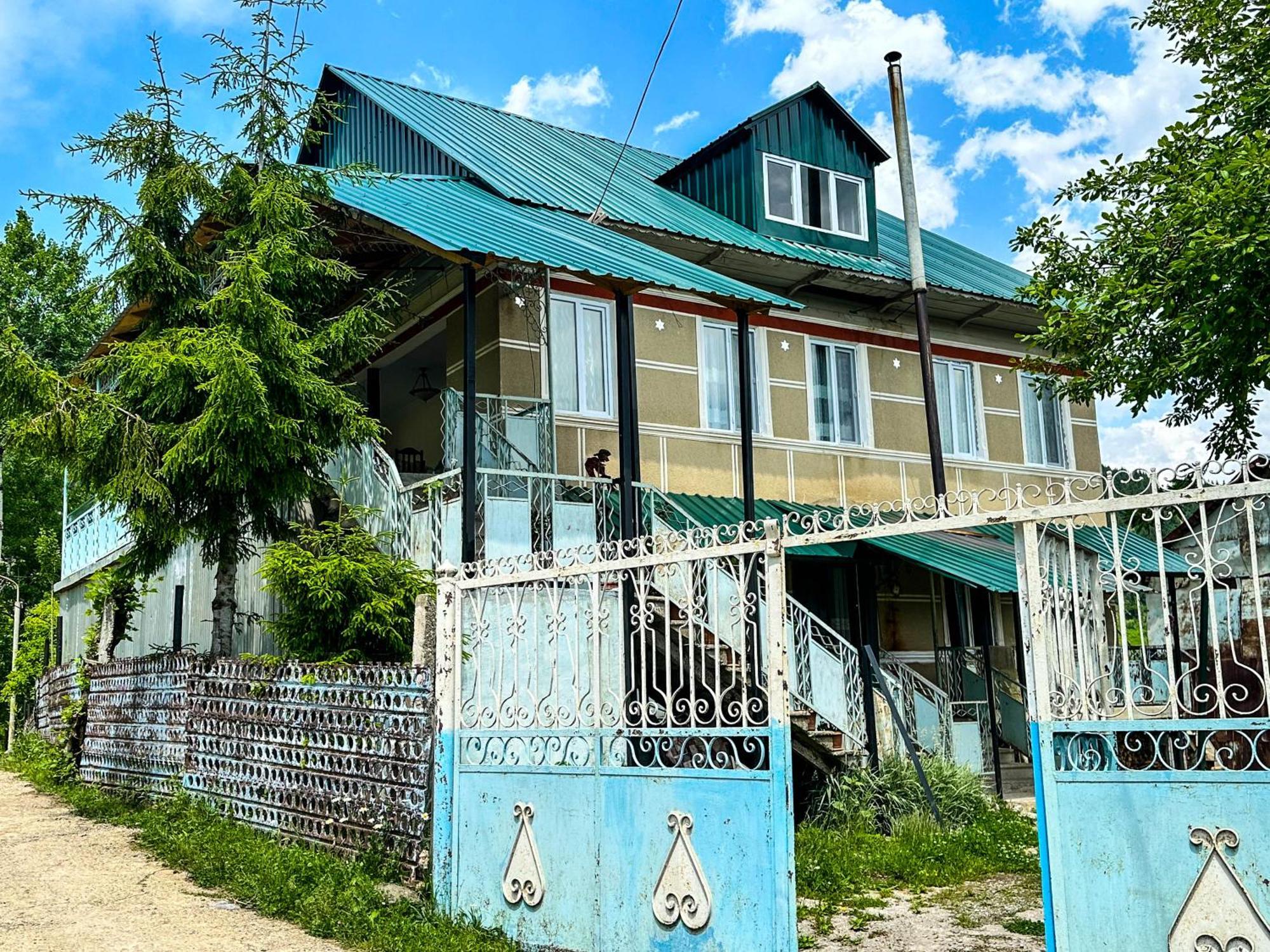Hotel Armazi Khulo Exteriér fotografie